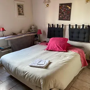 Chez Claire Brengues